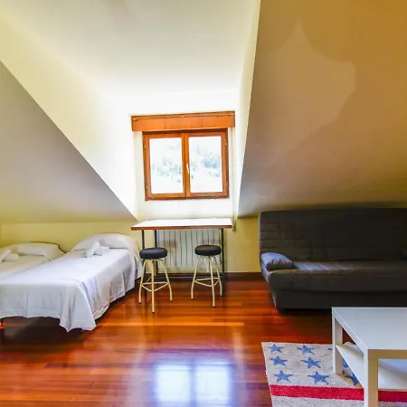 בית נופש Bonita Casa Con Jardin, Luminosa Y Comoda Miengo