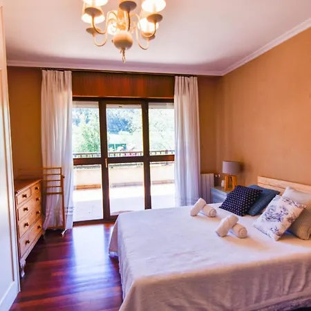 Holiday home Bonita Casa Con Jardin, Luminosa Y Comoda *