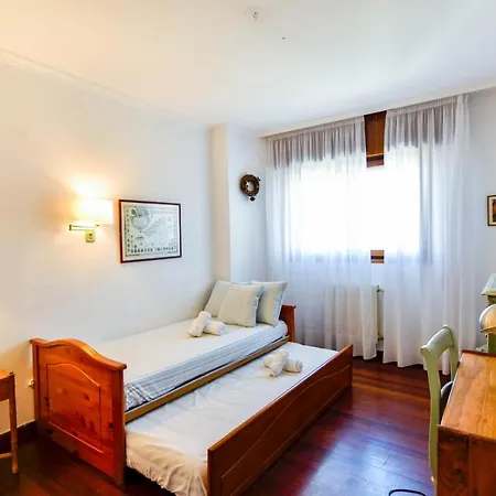 Holiday home Bonita Casa Con Jardin, Luminosa Y Comoda